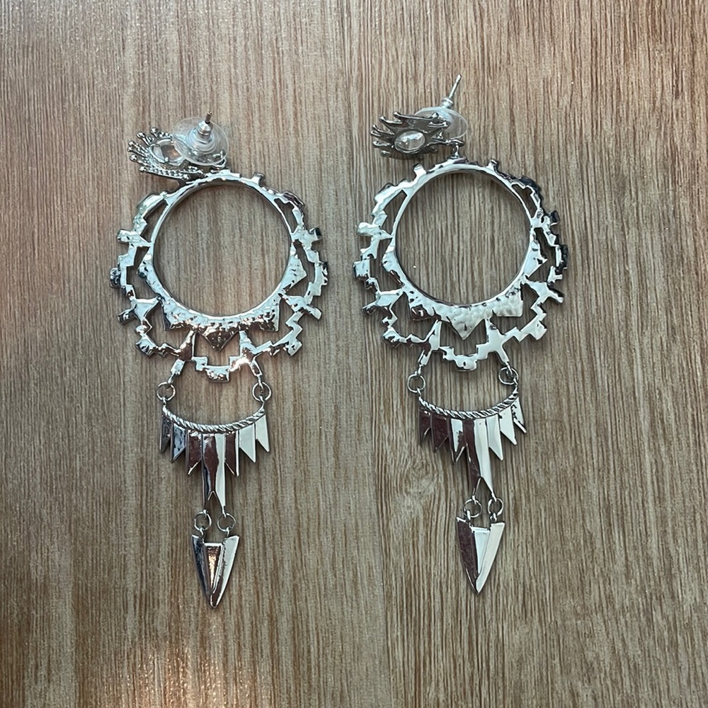 Kendra Scott Shiva statement earrings in vintage silver